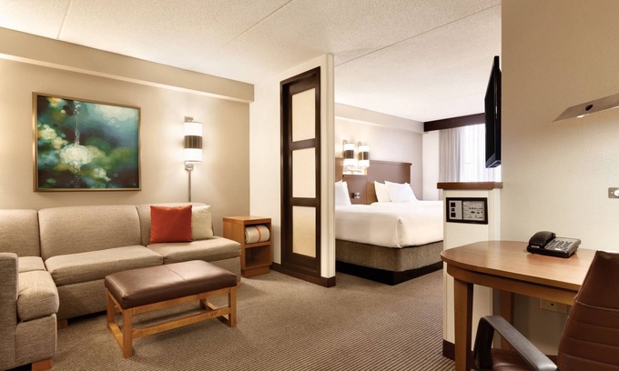 Woodvale Hotel | Hyatt Place Richmond/Chester