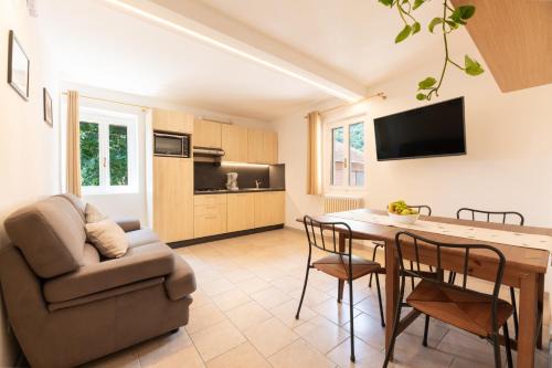 Dongo Apartamento | I Madòna