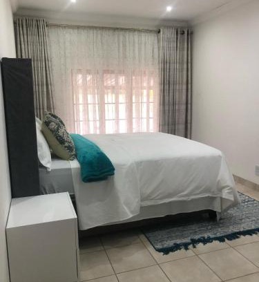 Newcastle Casa | Ibhele Elihle