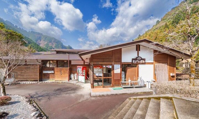 Kawanehon Hotel | IchiiFusion of outdoor and healingHot spring a / Haibaragun Shizuoka