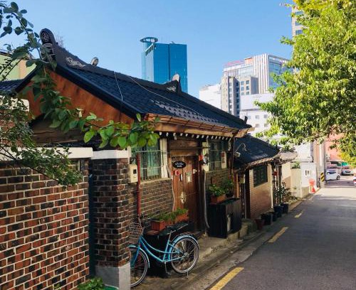 Daeheung-dong Casa | ICOS Guesthouse 1 - Female Only
