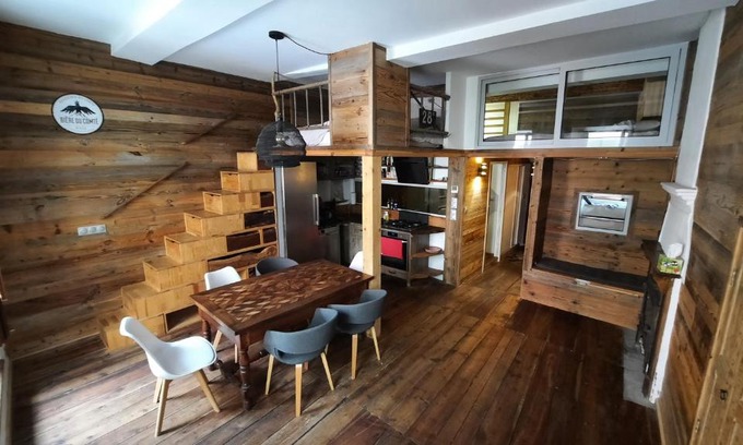 Saint-Etienne-de-Tinee Apartamento | Idéalement situé cœur du village - calme & confort