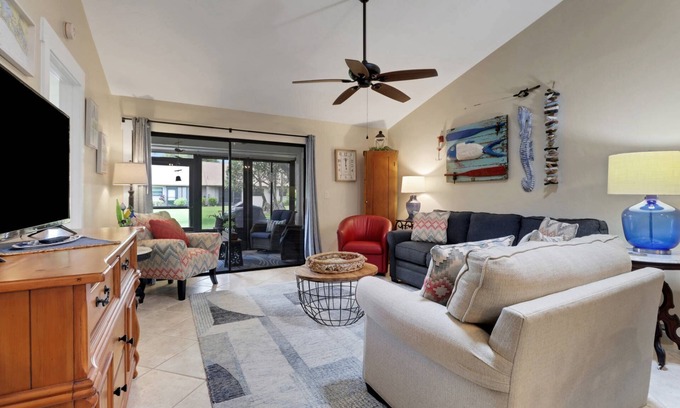 Iona Condominio | Ideally Located Gated Community-Minutes to FMB! Community Pools, Pickleball, Active Social Schedule!