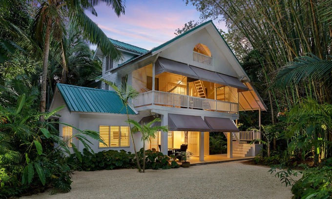 Negril Hotel | Idle Awhile Beach Negril, Upper White House Suite