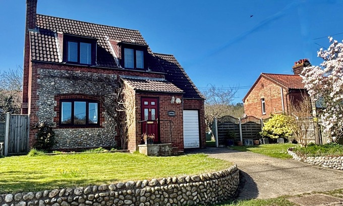 East Runton Cabaña | Idylic location a 10 minute stroll from East Runton's beautiful sandy beach