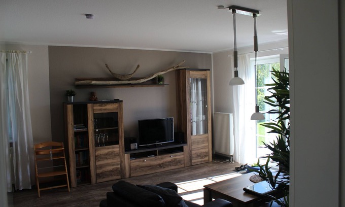 Dassow Apartamento | Mar Báltico idílico entre Priwall-Boltenhagen con piscina, sauna, WiFi y naturaleza pura.