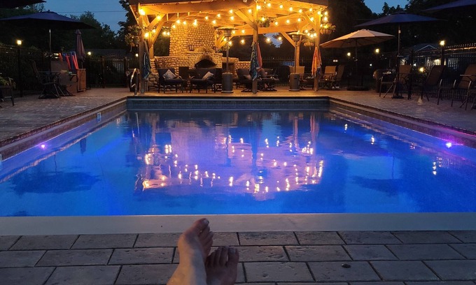 Spokane Valley Casa | Idyllic Cottage with Pool, Outdoor Fireplace/Gazebo, Putting Green/MiniGolf