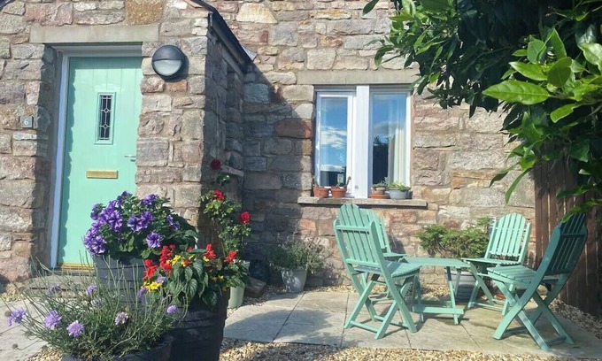 Appleby-in-Westmorland Cabaña | Idyllic cottage sleeps 4 pet friendly
