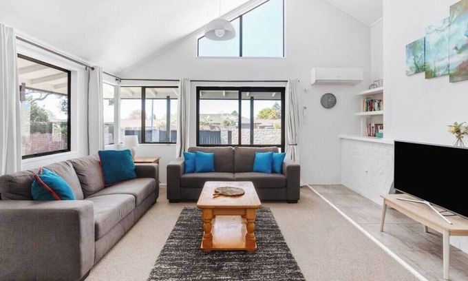 Tauranga Casa | Idyllic Home in Matua