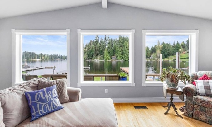 Three Lakes Casa | Idyllic Lakeside Getaway - Hidden Gem.