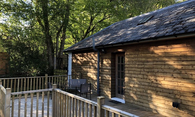 Llandysul Casa | Idyllic Location, Stunning Views, Relax & Refresh in Peace & Comfort