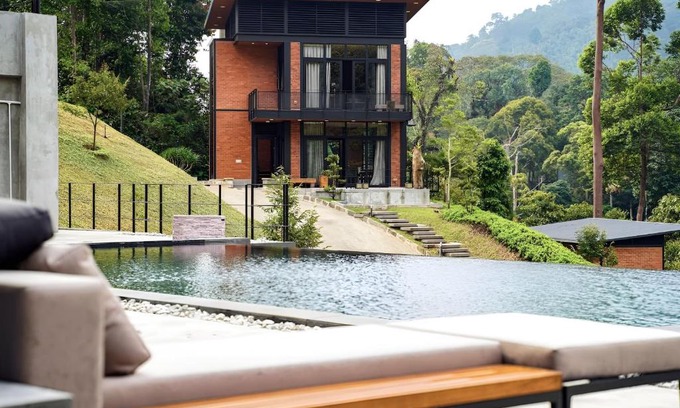 Janda Baik Villa | Ikan RESIDENCE Hidden gem of a villa overlooking the forest