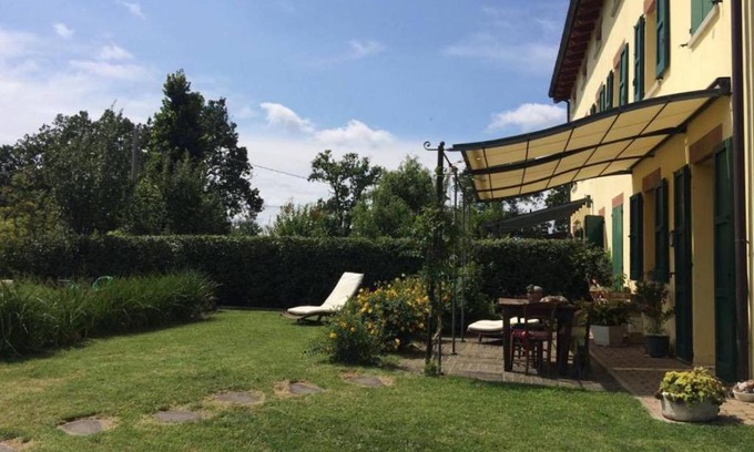 Castelvetro di Modena Cama Y Desayuno | Il Giardino B&B