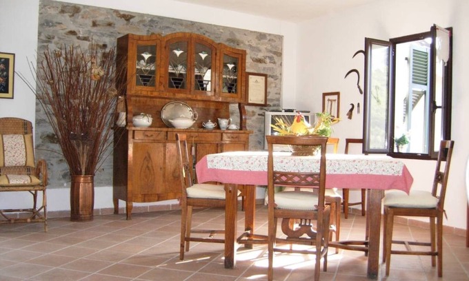 Conio Casa | "Il Nido di Piera" confortable casa de vacaciones de estilo rústico