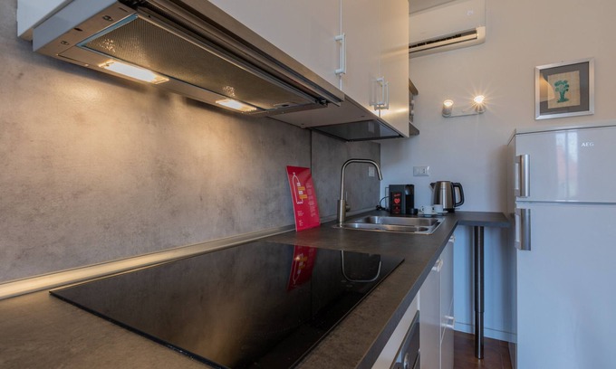 Historic Centre Apartamento | Il Papiro Apartment by Wonderful Italy