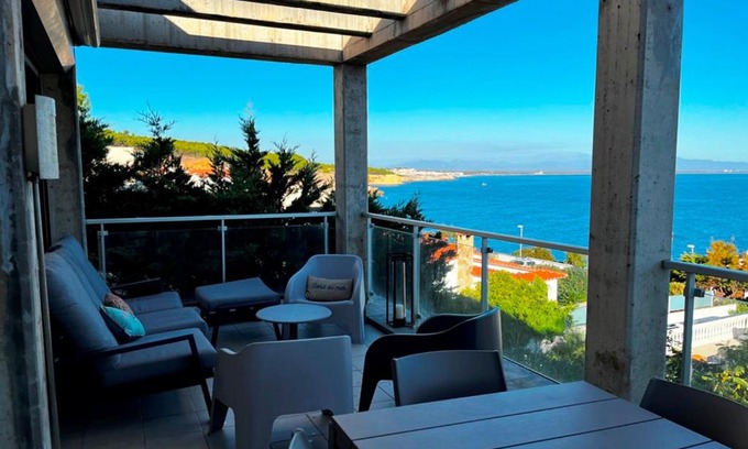 L'Escala Villa | Illa Mateua