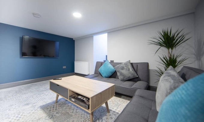 Ashford Casa | Immaculate 5-Bed House in the city centre Ashford