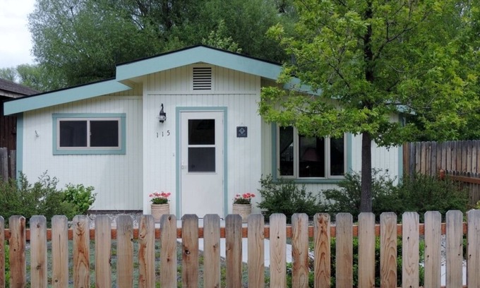 Ennis Cabaña | Inmaculada, bien equipada Cottage en el corazón de Ennis, el monte.
