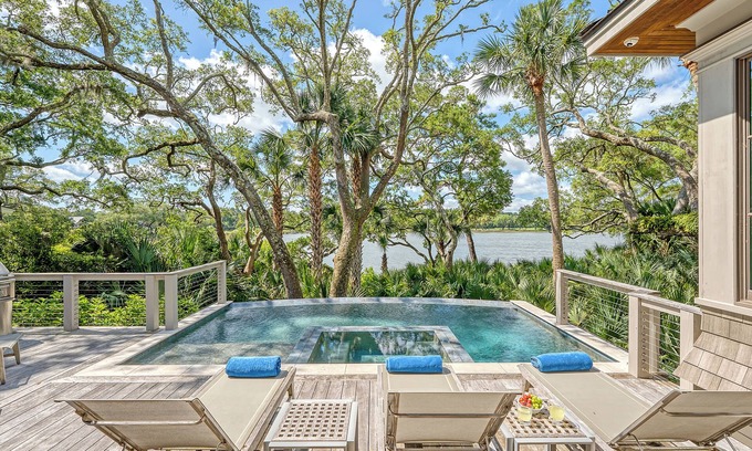 Kiawah Island Casa | Immaculate new Rhett's Bluff property