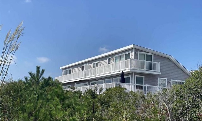 Dennisville Casa | Immaculately Renovated Beachfront Townhome with Incredible Views!