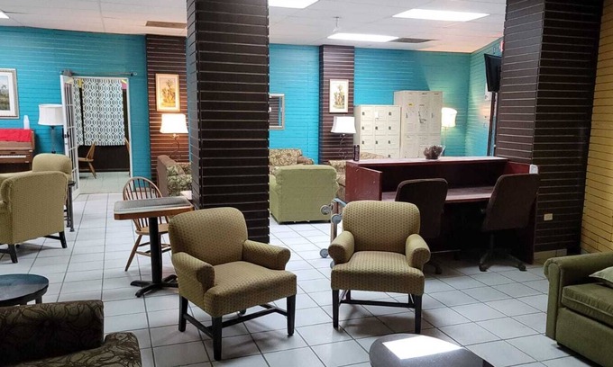 Hato Rey Central Casa | Immense Space for Up To 50+ Guests