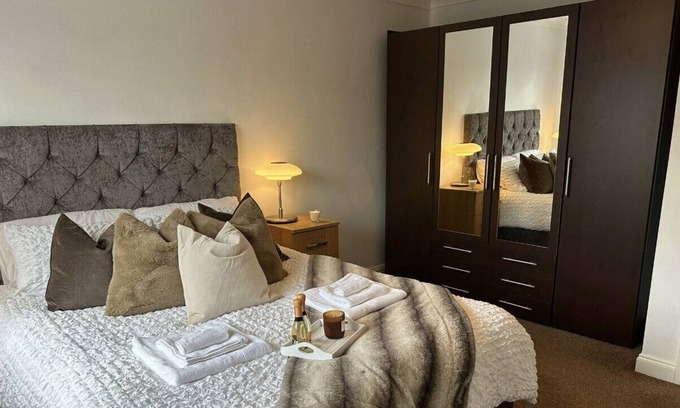 Chorlton-cum-Hardy Casa | Impeccable 2-Bed House next to Old Trafford