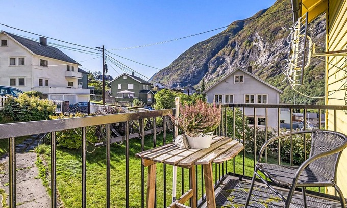 Ardalstangen Apartamento | Alojamiento de 2 habitaciones en Årdalstangen