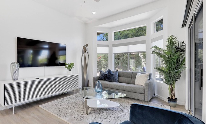 Desert Palms Casa | "IN SEASON" 2025 APRIL and MAY STILL AVAILABLE