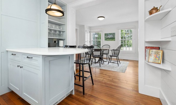 Dorset Casa | In the Heart of Dorset Village