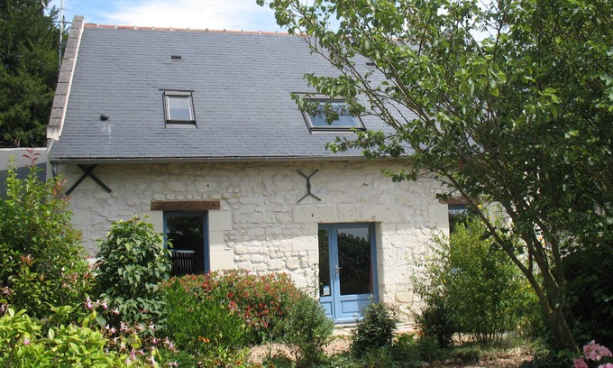 Epieds Casa | En el viñedo de Saumur, casa de carácter en tuffeau, tranquila y espaciosa.
