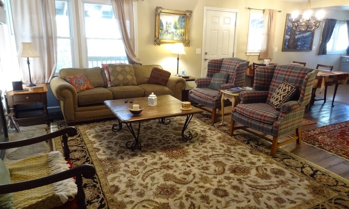 Highlands Apartamento | En Town Mountain Cottage Apartment