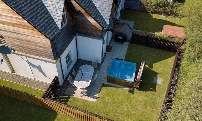 Kenmore Cabaña | Mains of Taymouth, Kenmore ~ 5 * Inchadney - capacidad para 6 personas en 3 habitaciones