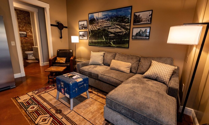 Laurel Apartamento | Incognito #1: Located Steps from the Scotsman General Store - Downtown Laurel