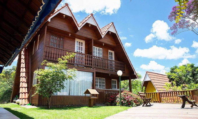 Vitor Hugo Chalet De Esquí | Incrível chalé no Hotel Fazenda China Park