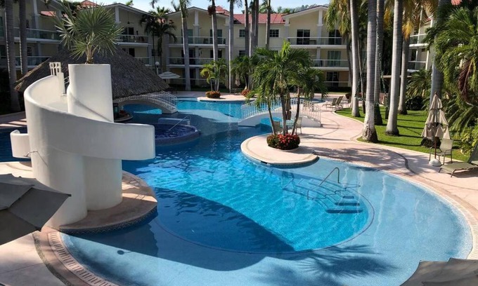 Granjas del Marqués Apartamento | Increíble departamento en Acapulco Diamante