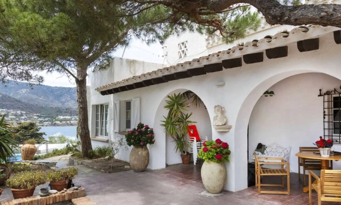 Port de la Selva Villa | Increíble villa en la Costa Brava con acceso directo al mar y dos piscinas