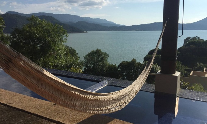 Centro Casa | Increíble vista al lago, maravillosa casa, el mejor servicio. Justo en la ciudad.
