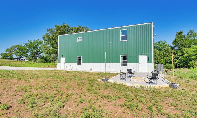 Skiatook Casa | Indoor Recreation Room at Skiatook Vacation Rental