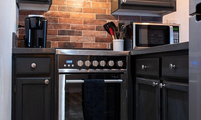 Prescott Valley Units Apartamento | Industrial Chic Studio 2