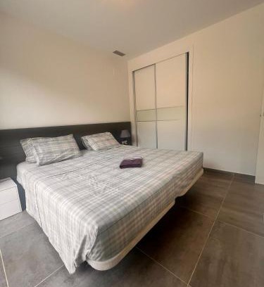 Els Arenals del Sol Apartamento | Infinity luxury sea view apartment with private garden