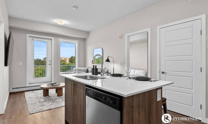 Inglewood Casa | Inglewood Luxury King Bed Parking Netflix#15