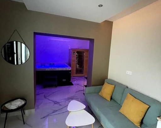 Sainte-Savine Villa | Initimy Spa