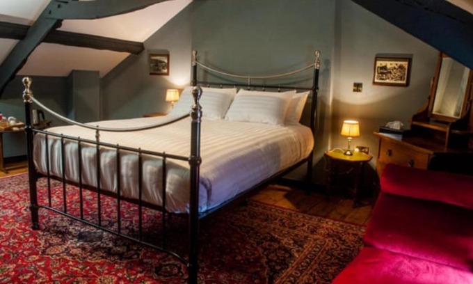 Llansteffan Hotel | Inn at the sticks