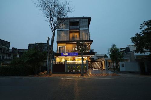 Sector 70 Hotel | Inn of Joy