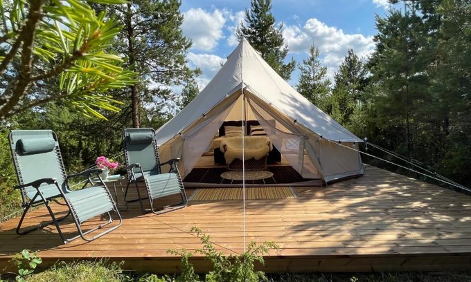 Muhu Otro | Intsu Royal Kadakametsa Glämp