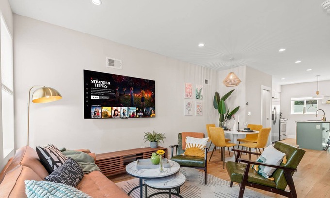 Passyunk Square Casa | Inviting Family Oasis & E Passyunk Game Home