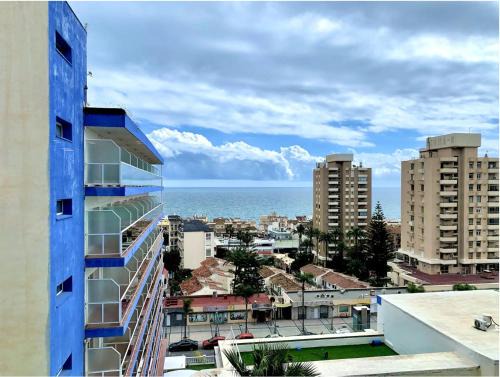 Carihuela Apartamento | Inviting Studio with Sea View