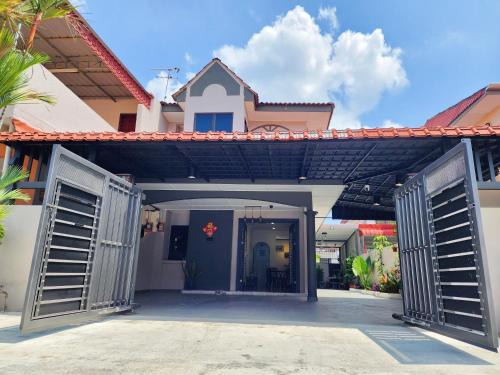 Taman Rapat Damai Casa | IPOH Taman Pelangi Double Storey Homestay