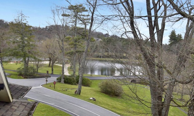 Blowing Rock Condominio | IRIS 4 WPM: 2 HAB / 2 BA 2 habitaciones efic. en Blowing Rock, capacidad para 6