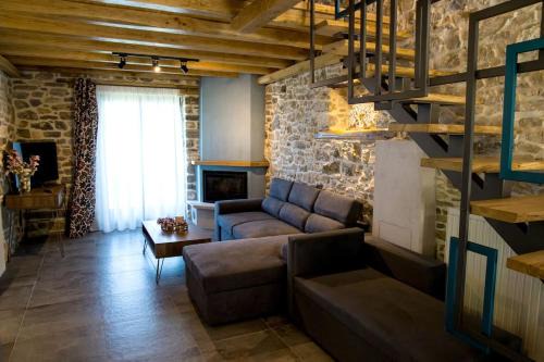 Tsagarada Apartamento | Iris Stone Villa with Jacuzzi